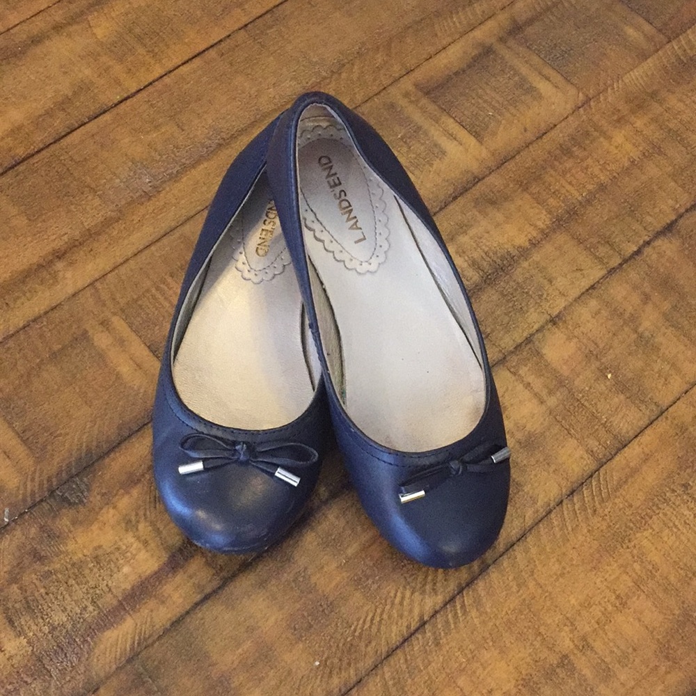 Lands End navy flats size 1 EUC